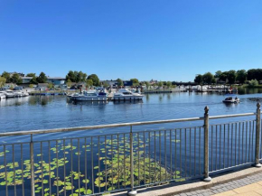 Scenic River Shannon Three bedroom house